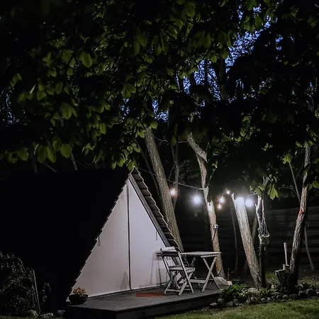 Siedlisko Raz Sie Zyje - Glamping Luxury tent Wolka (Wegrow)