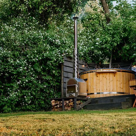 Siedlisko Raz Sie Zyje - Glamping